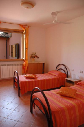 Отель Agriturismo Podere Gozzuto  Гаворрано